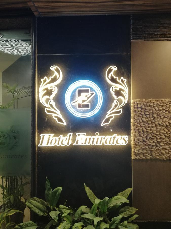 Hotel Emirates Calcutta Exteriör bild